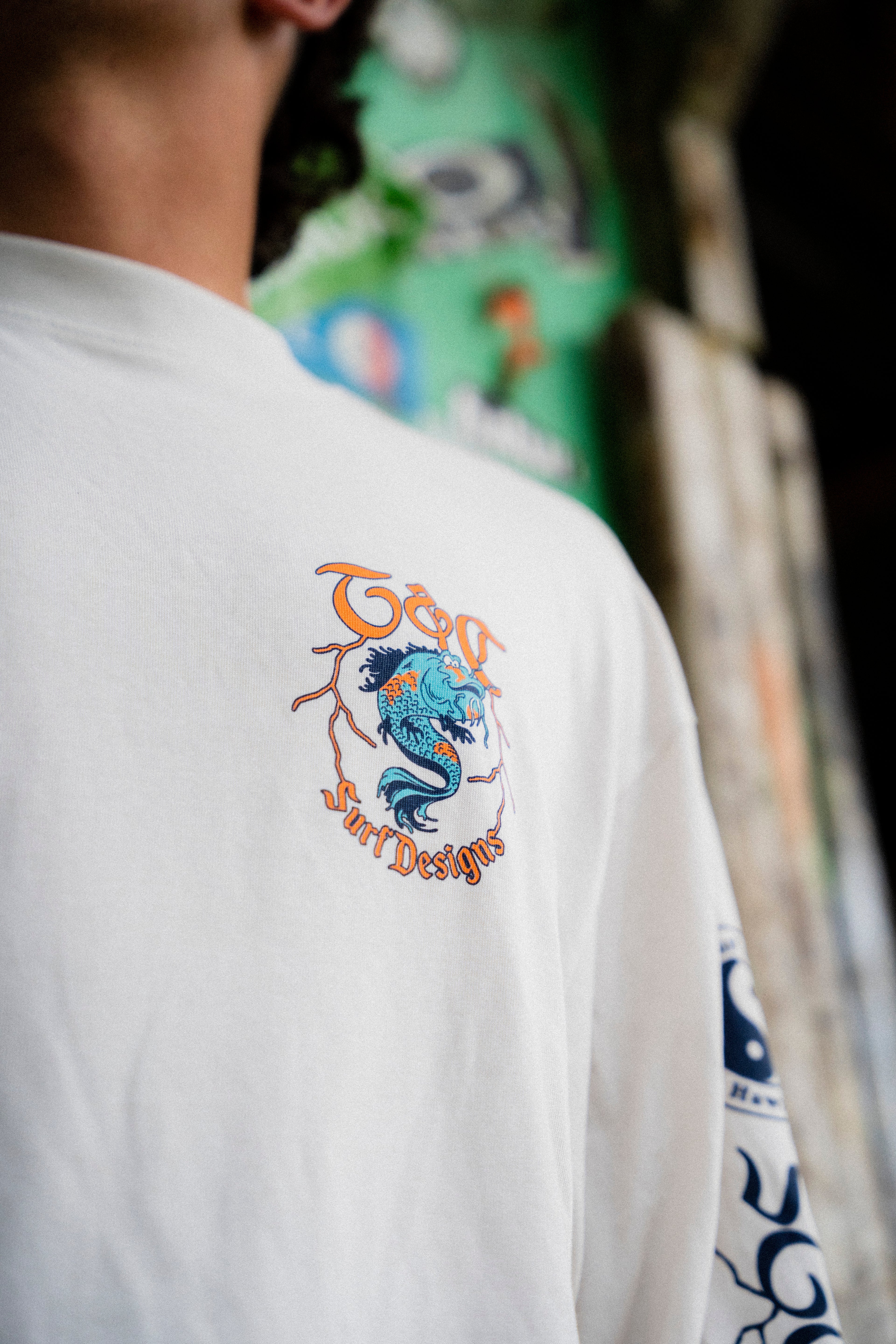 T&C Surf Designs Koï Lightning  L/S Tee-Light Grey