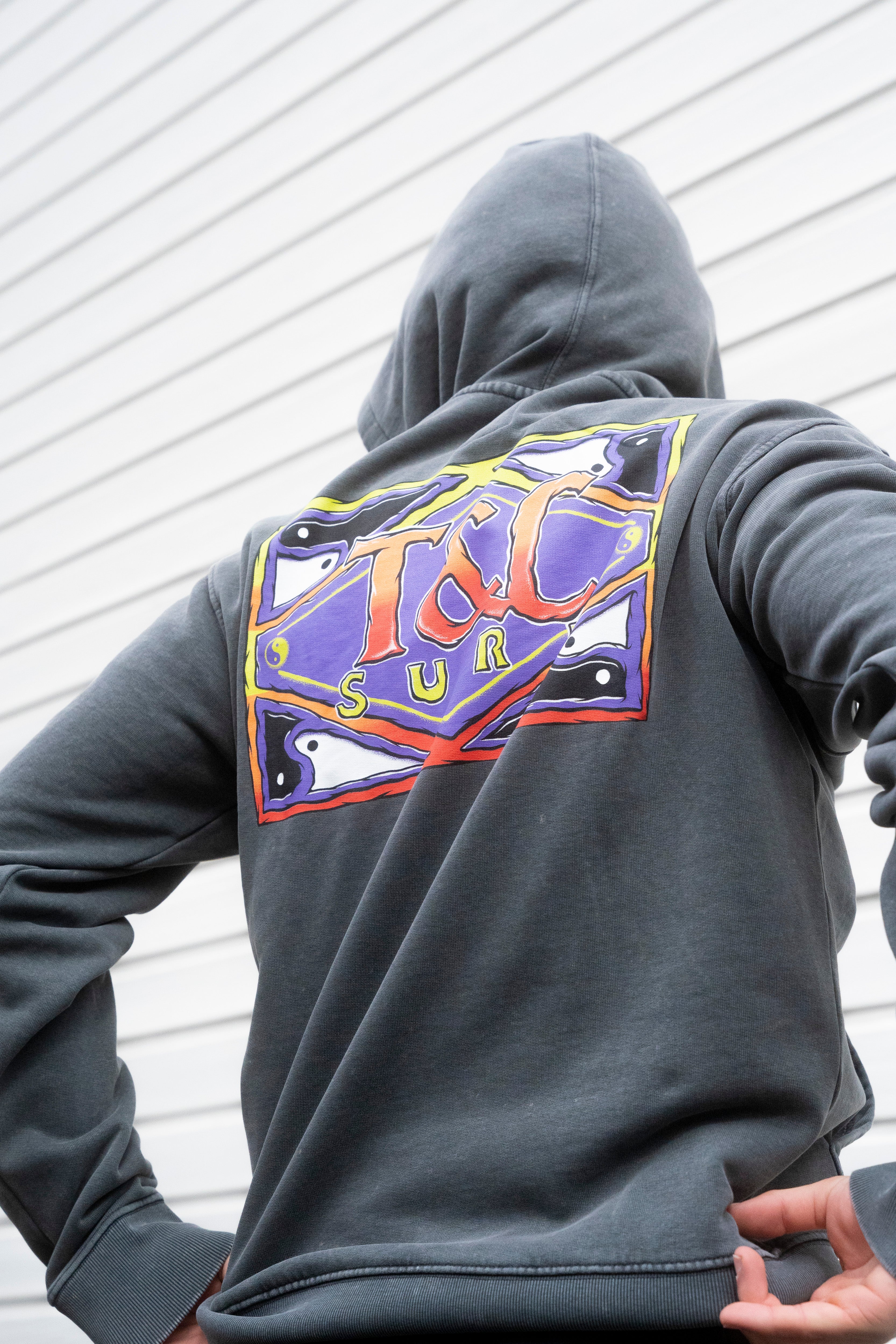 T&C Surf Designs 80'S Hooded Sweatshirt - Washed Black