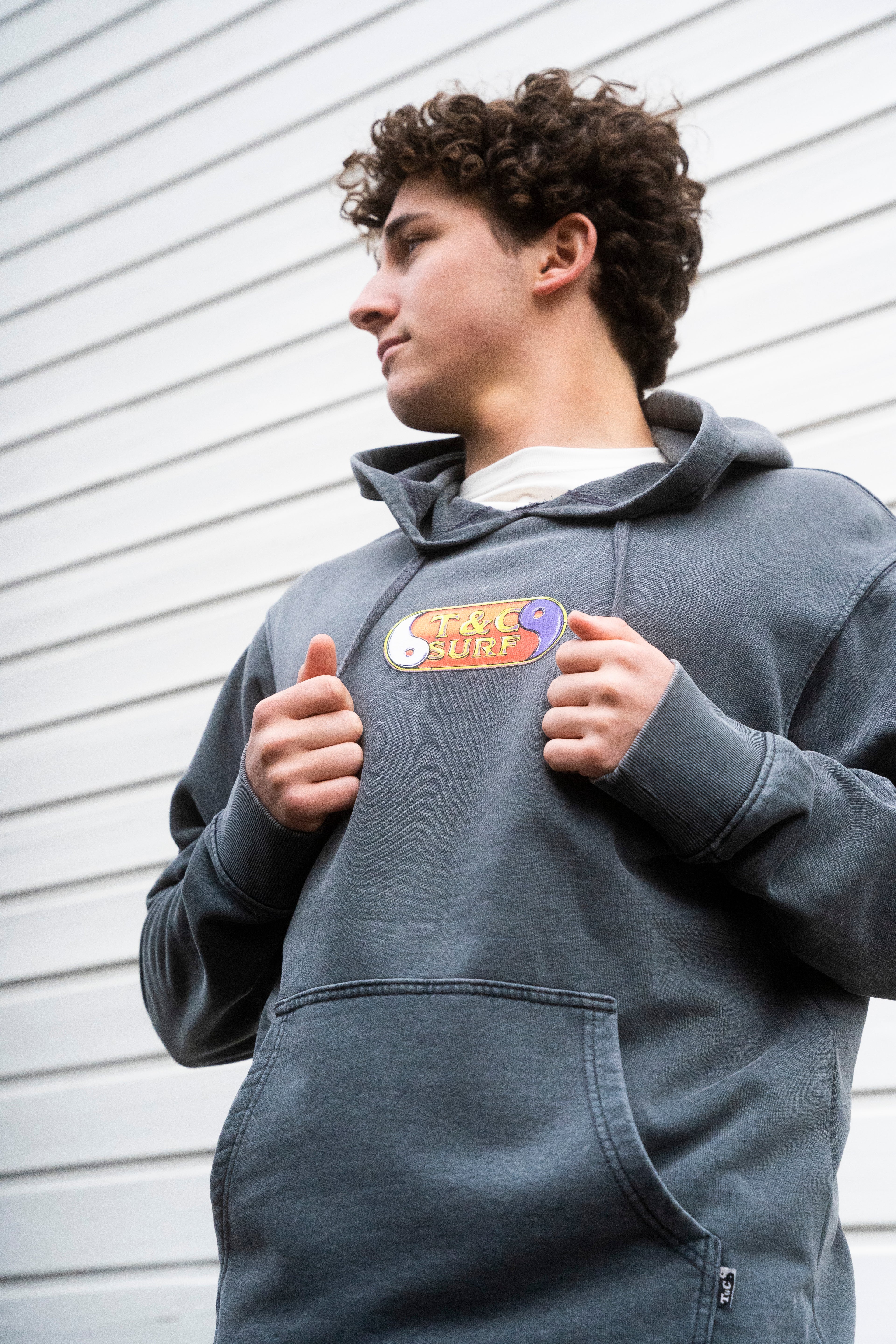 T&C Surf Designs 80'S Hooded Sweatshirt - Washed Black