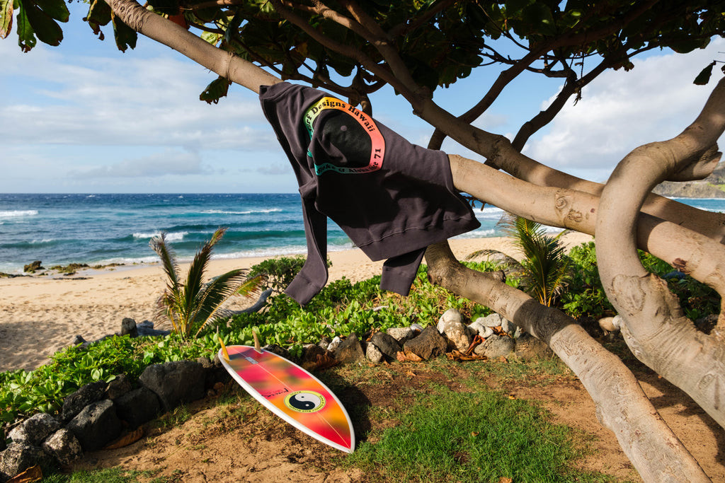 T&C Surf Designs YY 71 Crew Sweat - Washed Black